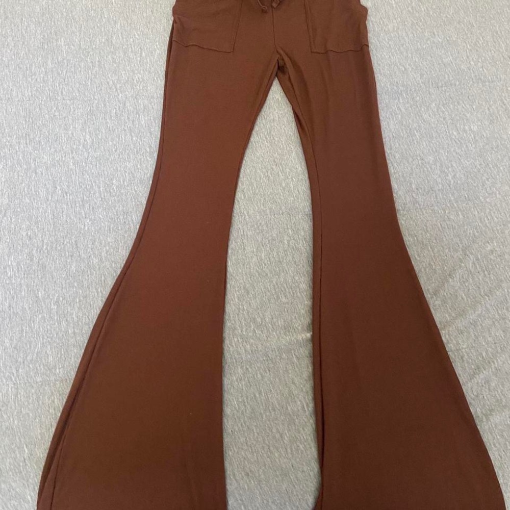 RUE21 BROWN FLARE LEGGINGS